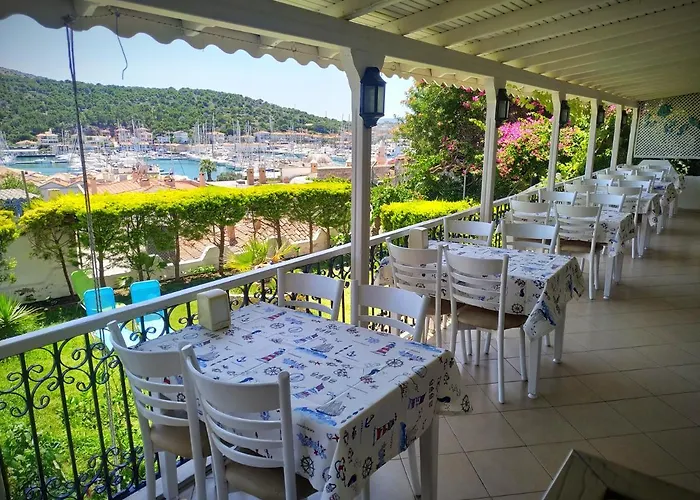 يالسين فندق Çeşme