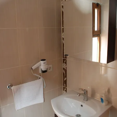 Yalcin Hotel 2*